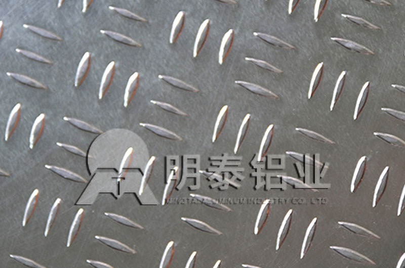 地铁|公交|楼梯防滑用三条筋花纹榴莲影院在线观看